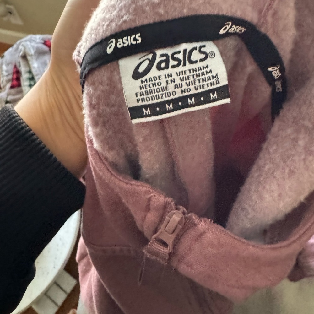 Asics Women's Hoodie and Shorts Set - Picture 8 of 8